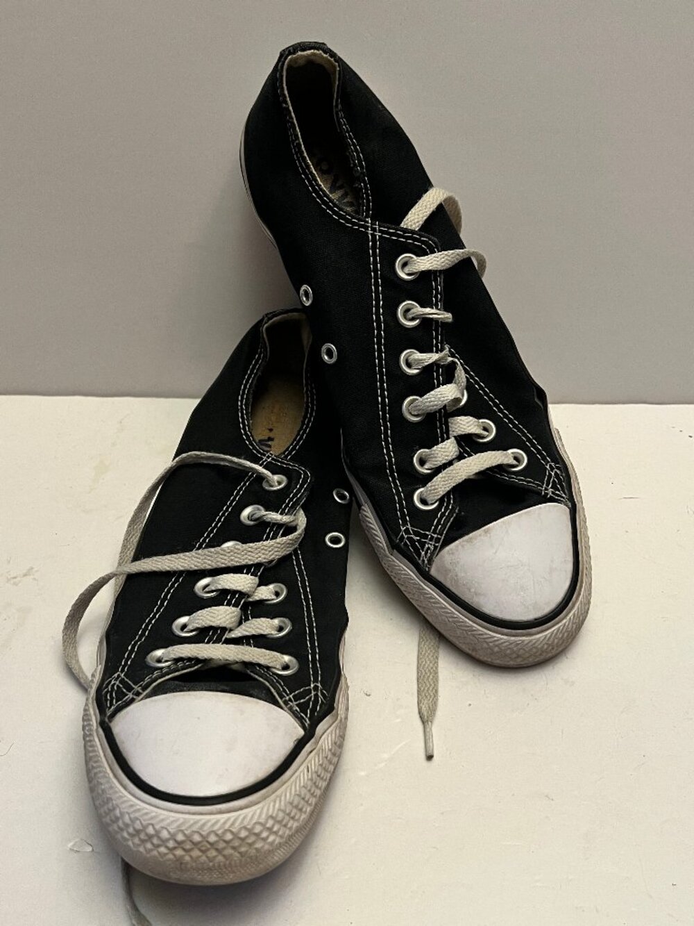 Converse All Star Low Top Black Canvas Sneakers Mens 7.5 / Womens 9.5